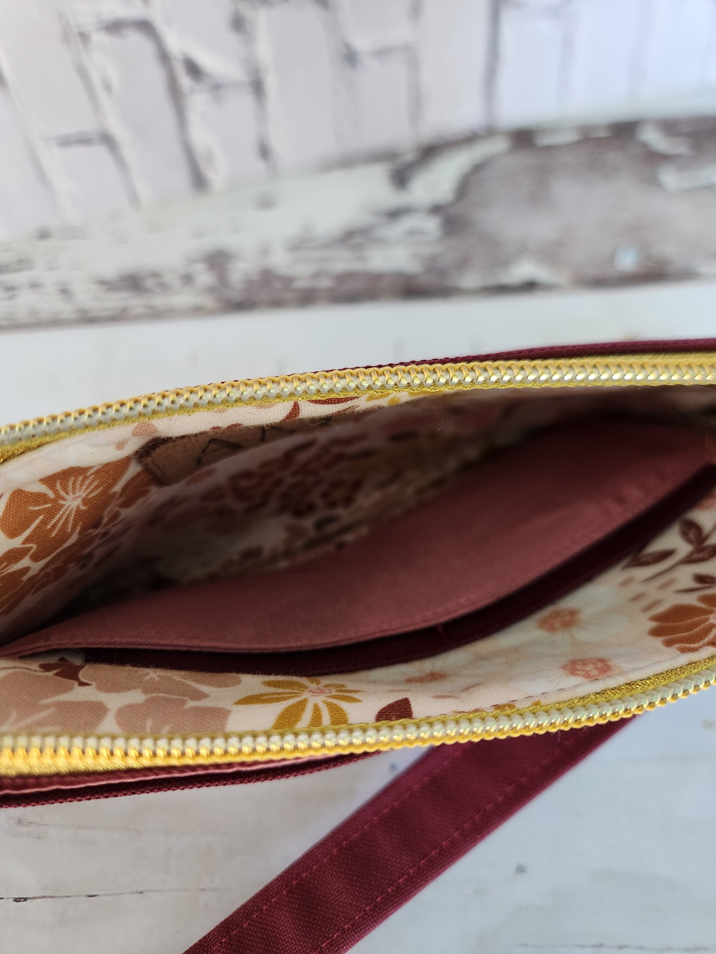 Maroon Essential Crossbody Clutch - Canvas - Autumn