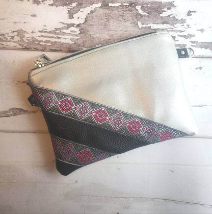 Essential Clutch  -Leather Two Tone