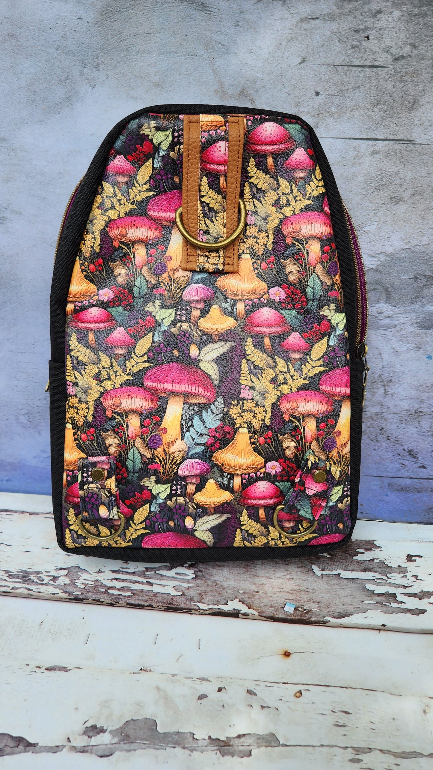 Forest Floor Anywayz bag- Mushroom