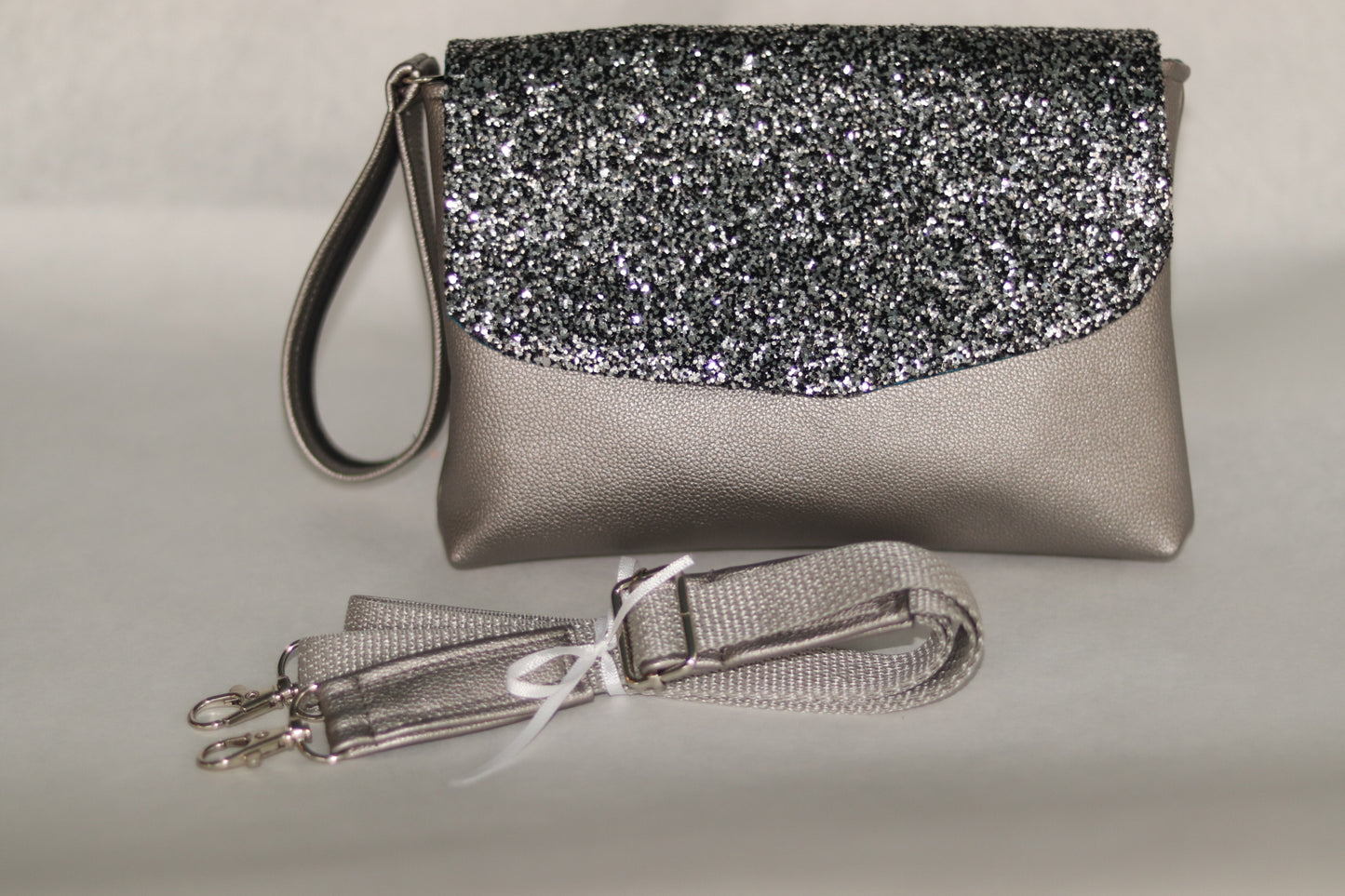Skylar Glitter Clutch/Crossbody
