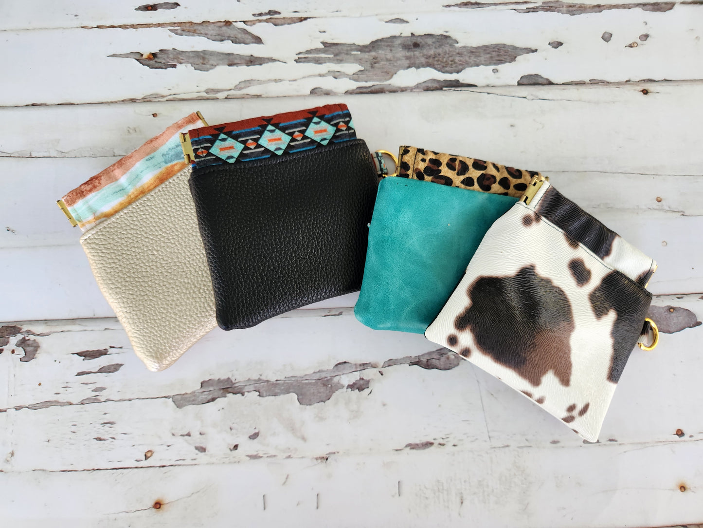 Squeeze pouch, Coin Purse, Key Chain, Ear Buds