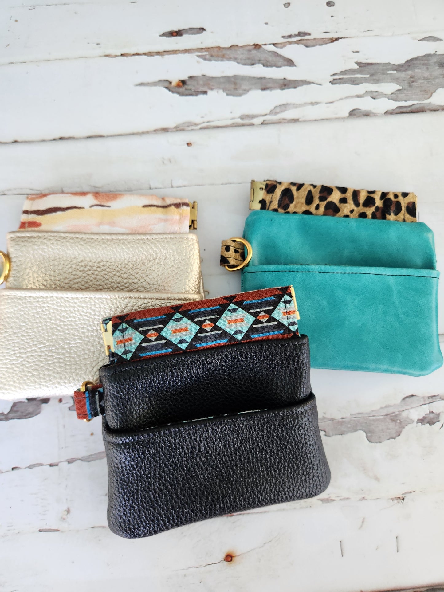 Squeeze pouch, Coin Purse, Key Chain, Ear Buds