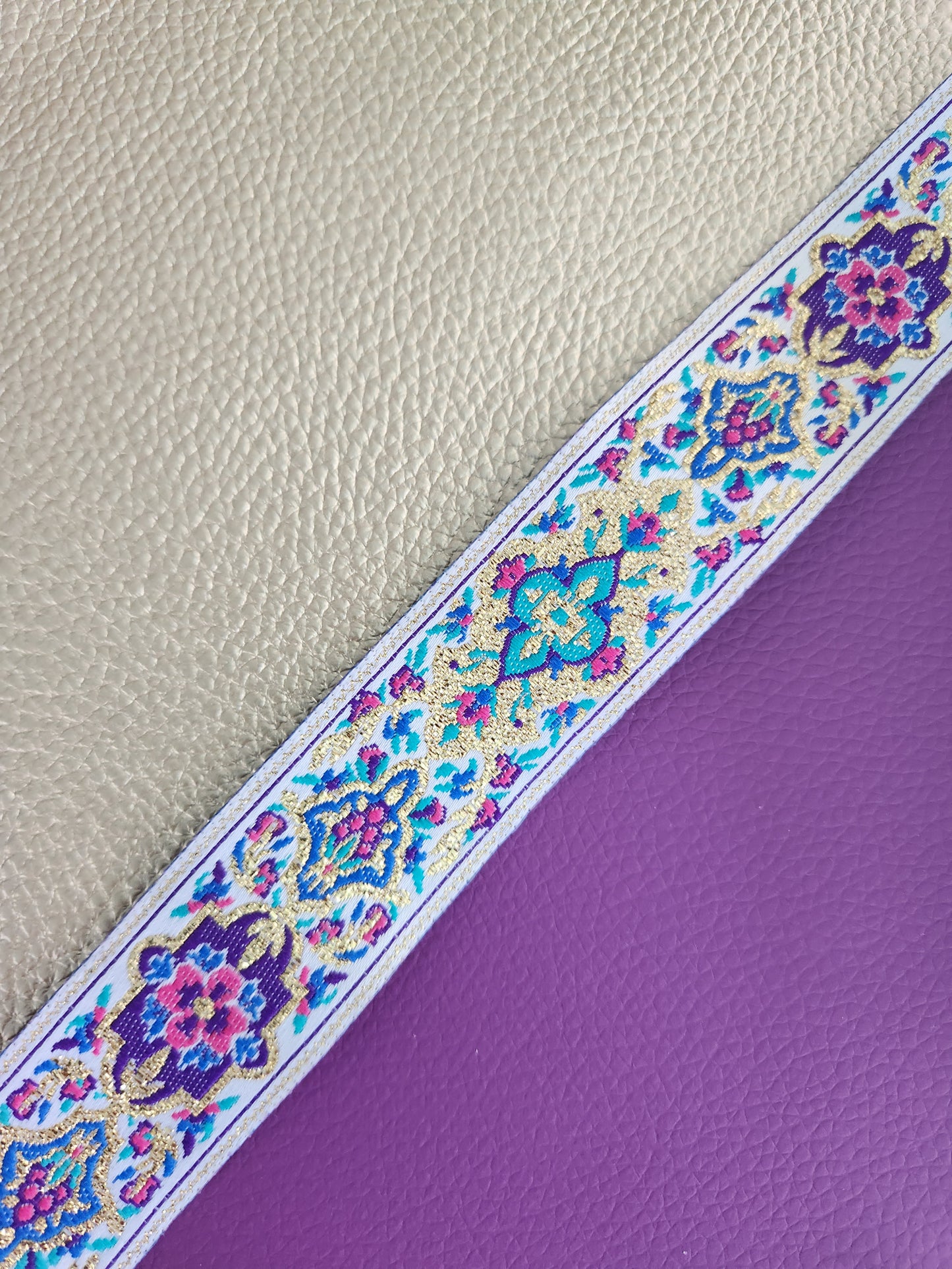 Essential Clutch  -Leather Two Tone