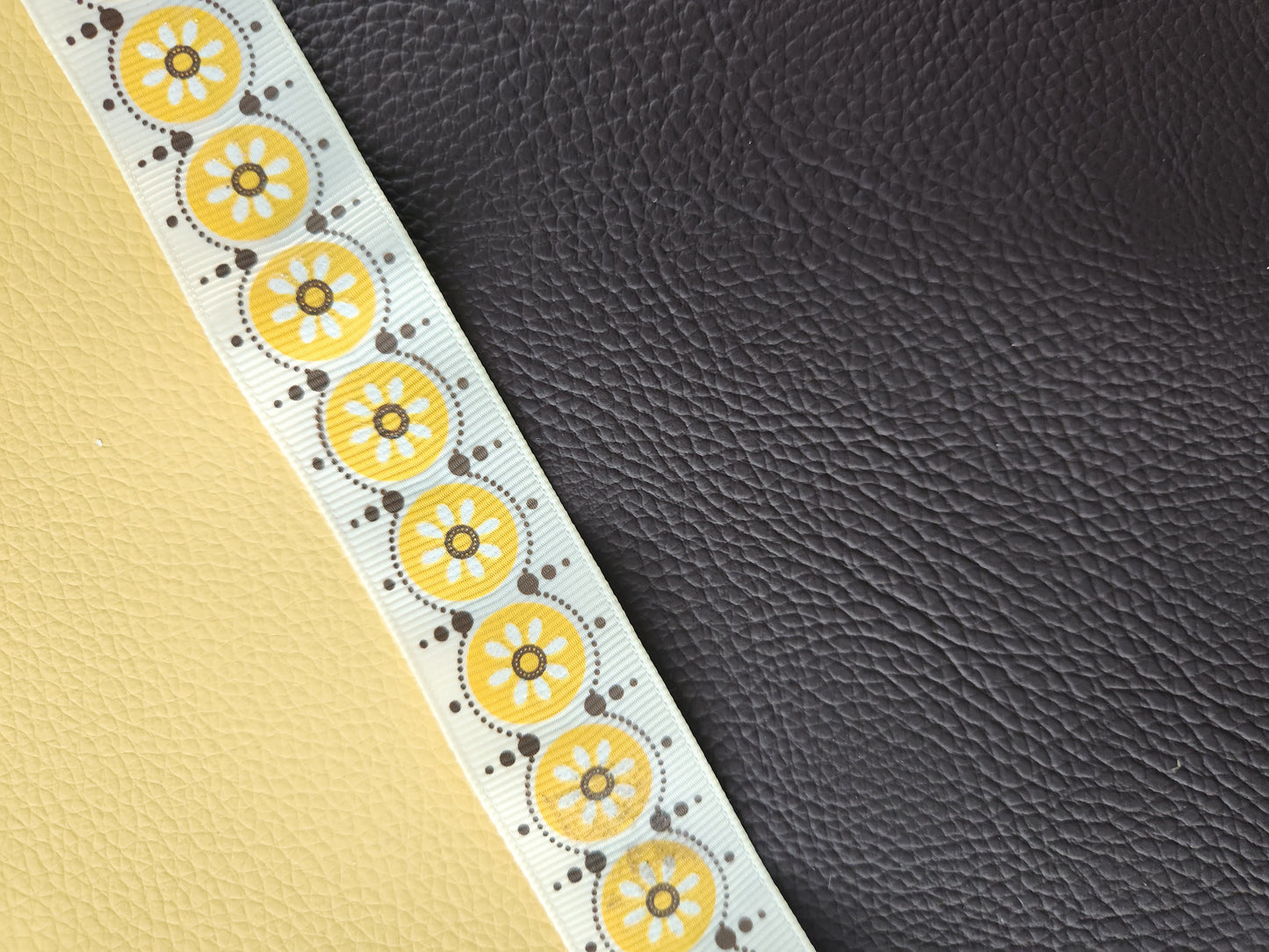 Essential Clutch  -Leather Two Tone