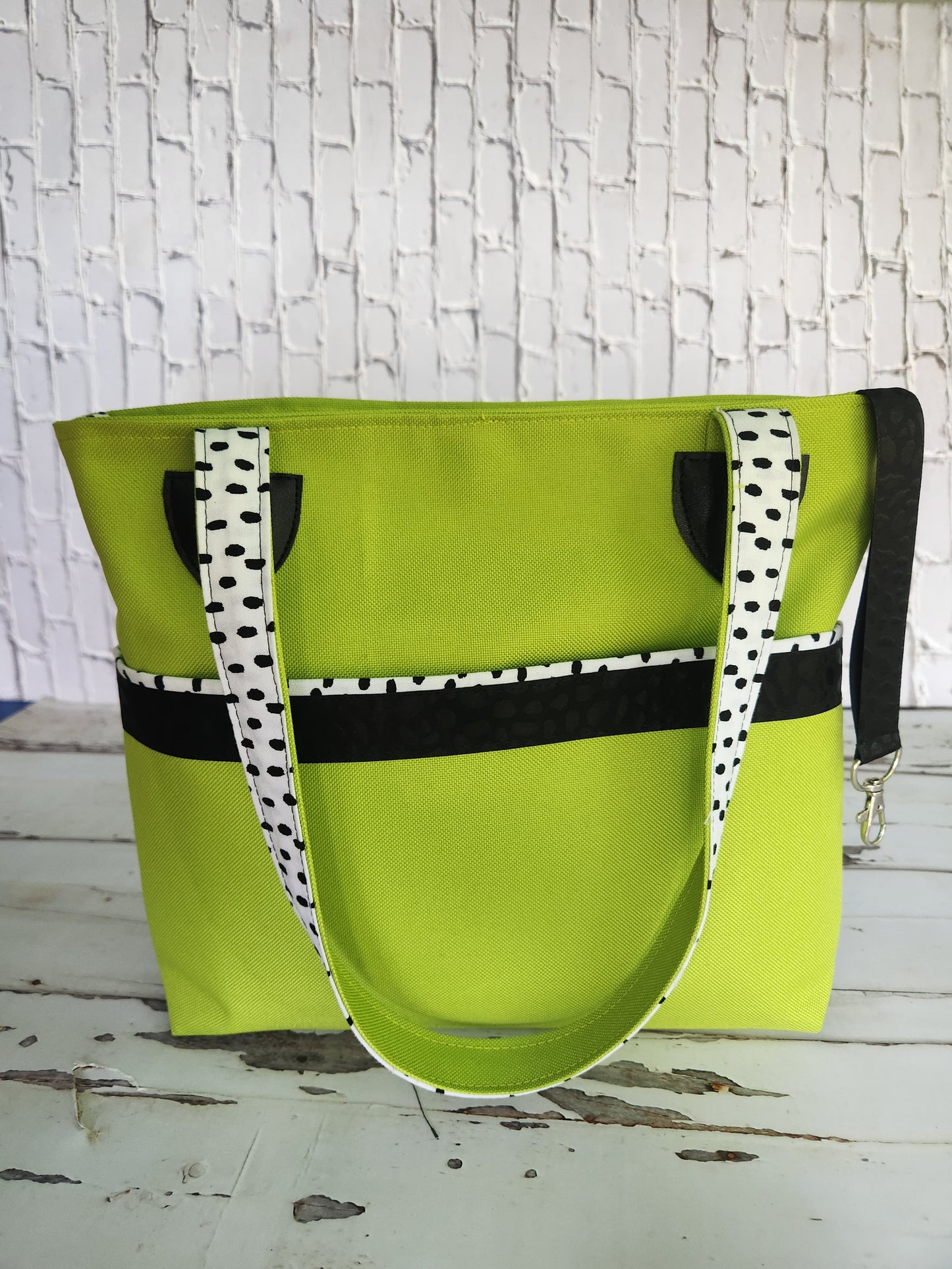 Green Apple Shoulder Bag